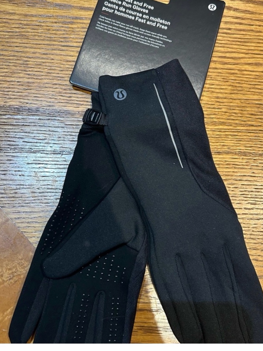 lululemon athletica Men’s Black Running Gloves with Reflective Stripe
